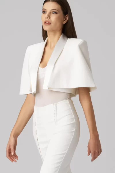 Ward Cape in white - 12