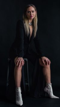 Chloe Blazer is black - Image 2