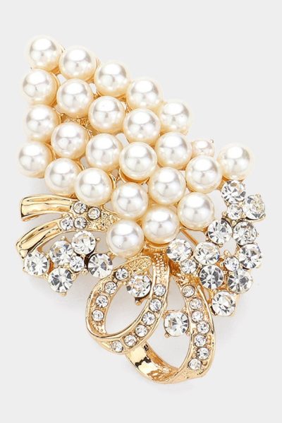 Pearl Grape Pin Brooch in gold