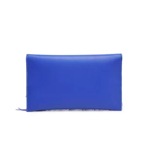 Everlee Clutch in electric blue - Image 2