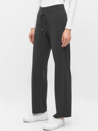 Candice Straight Pant in black - Image 7