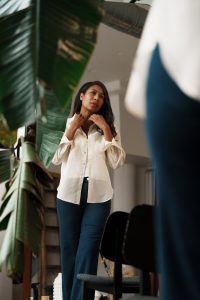 Jovanna Sheer Blouse in Cream - Image 2