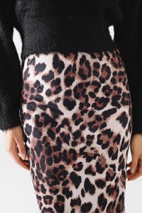 Dilan Leopard Print Maxi Skirt - Image 5