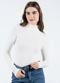 Bamboo Short Turtleneck in Ivory