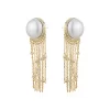 Pearl Earrings in gold - Image 2