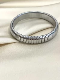 Stevie Coil Bangle - silver - Image 2