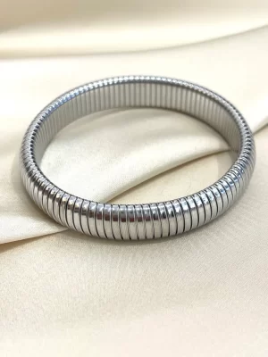 Stevie Coil Bangle - silver