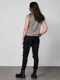 CARMEN YNDE trousers in black - Image 3