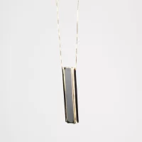 Pendant One NECKLACE IN BLACK/GOLD - Image 6