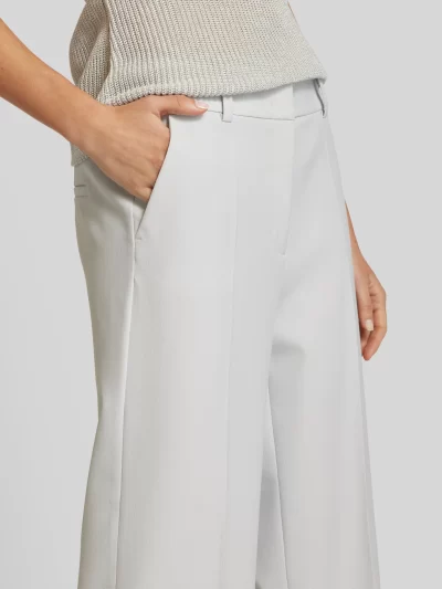 California Wide-Leg Pants in greige - Image 4