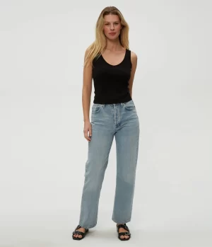 Sloan V-neck top in black - Image 4