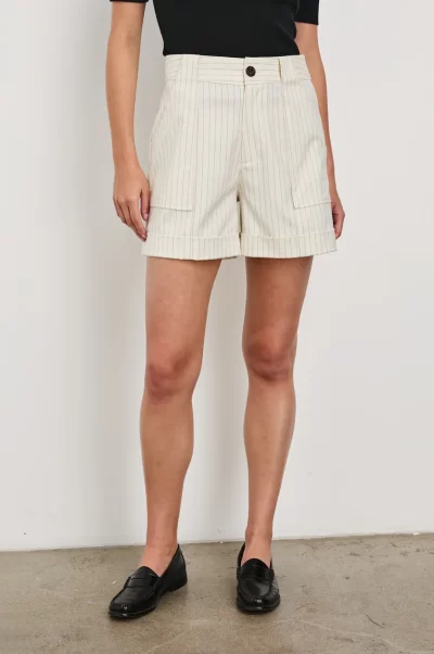 Maryam Shorts - sz 8 - Image 4