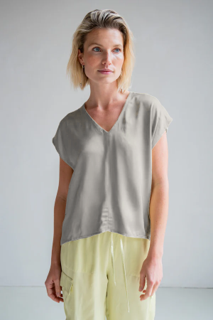 Olivia Blouse in grey