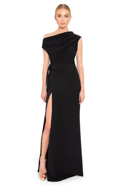 Caprina Gown in black