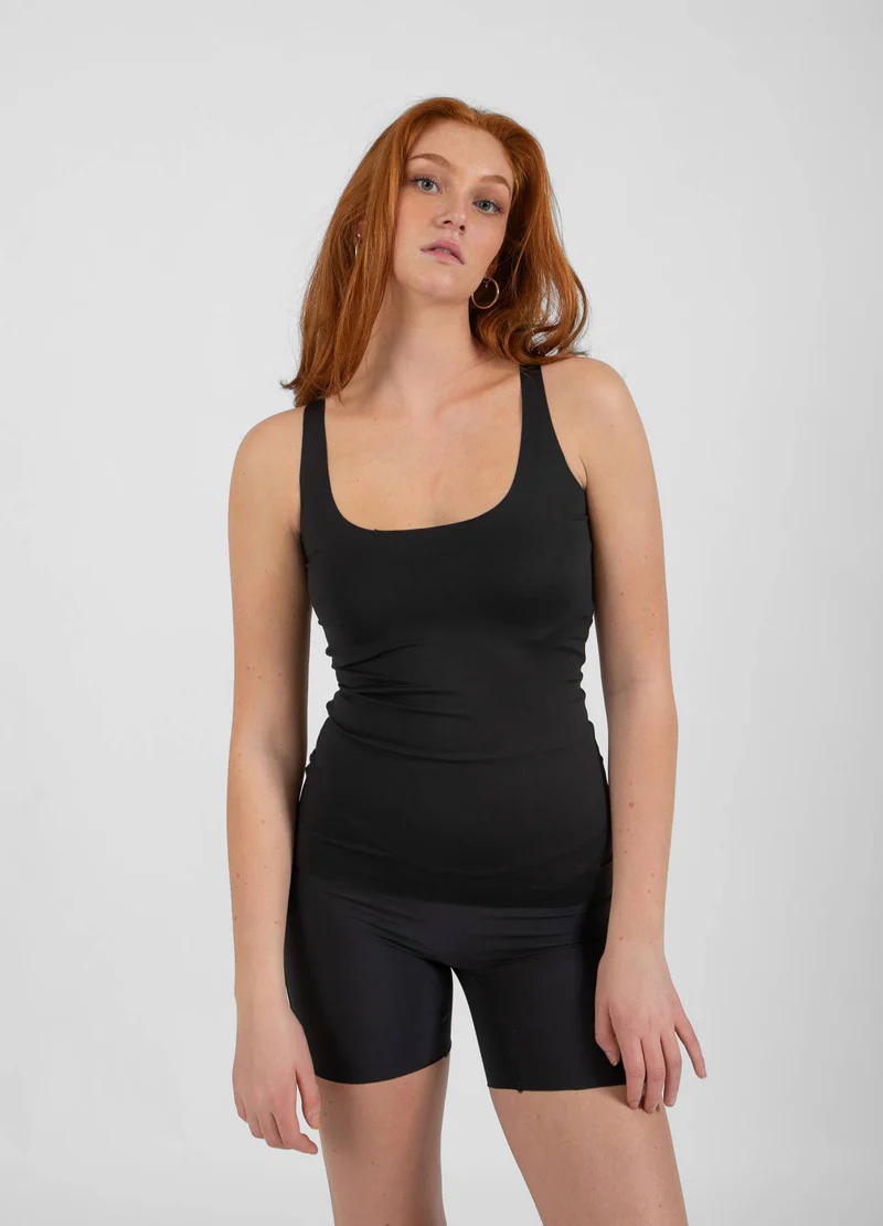 Vida Strap Top in black - Image 7