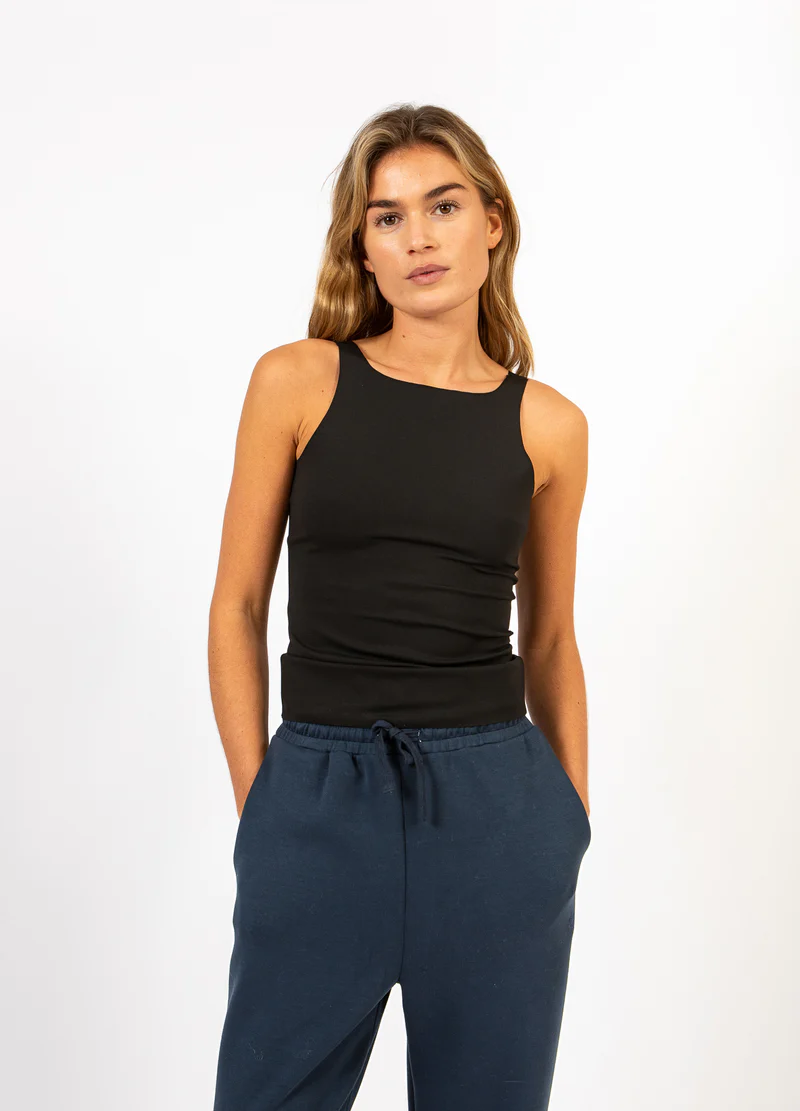 Vida Strap Top in black - Image 3