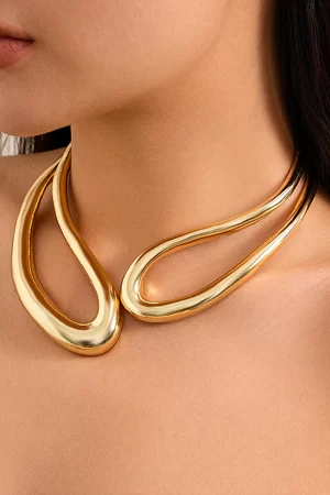 Vivienne Necklace in Gold