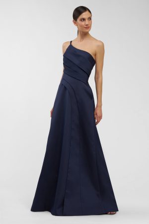 gillian Gown