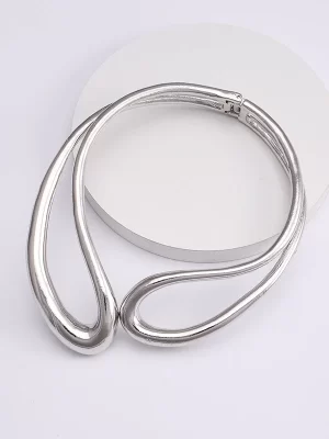 Vivienne Necklace in Silver - Image 3