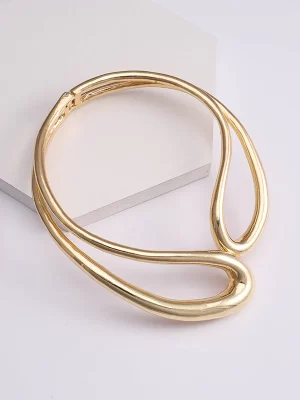 Vivienne Necklace in Gold - Image 2