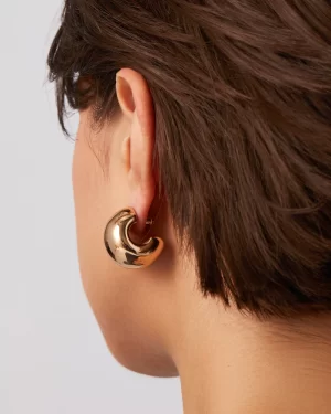 Gemma Hoop Earrings in gold - coming soon - Image 2