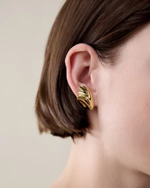Portia Earrings in gold - Image 3