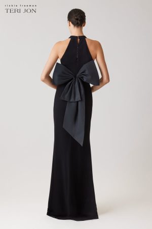 Carmen Bow Gown in black - Image 2