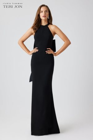 Carmen Bow Gown in black - Image 5