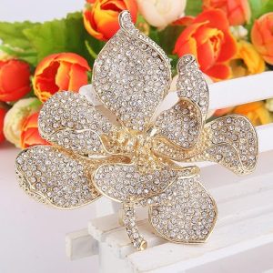 Crystal Flower Brooch gold