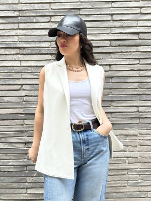 Lulu Vest in ivory