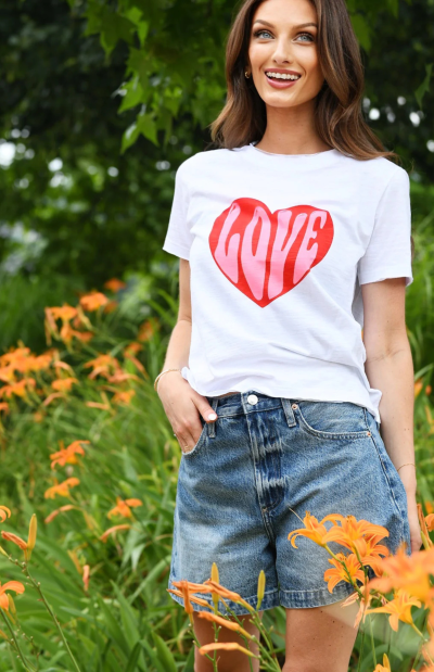HELLO LOVE SHIRT IN WHITE