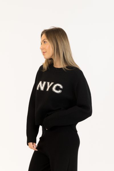 Yassie NYC Crewneck - Image 4