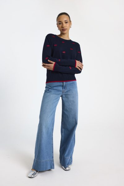 Leila Lip Crewneck in navy - Image 4