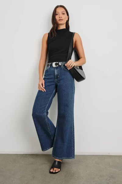 Christen Top in Black - Image 4