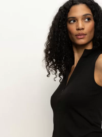 Treone Sleeveless Zip Mock Top - Image 4