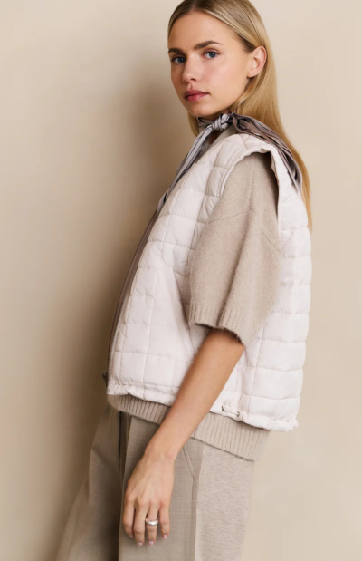 Camden Reversible Vest in beige