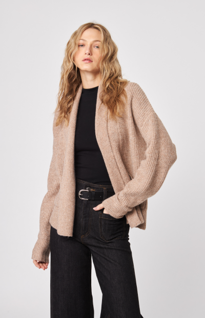 Noah Sweater in latte