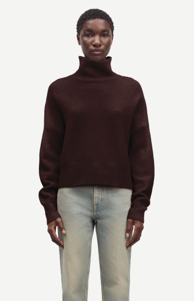 Nola Turtleneck in black coffee