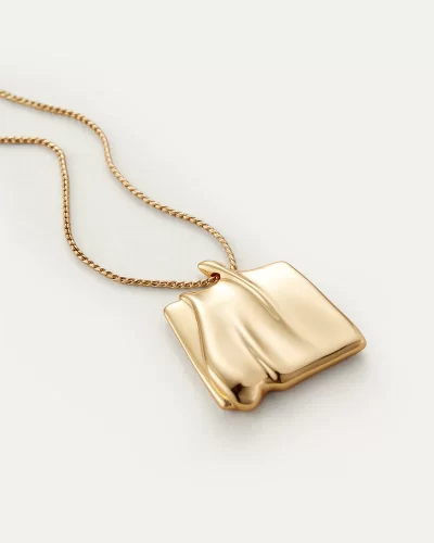 Sundra Pendant Necklace in gold - Image 3