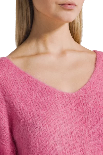 Milana Pullover in Pink - Image 3