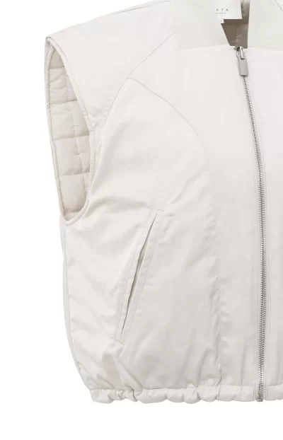 Camden Reversible Vest in beige - Image 4