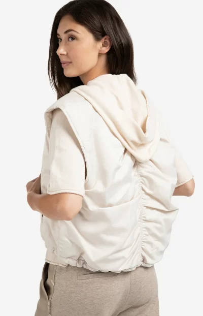 Camden Reversible Vest in beige - Image 6
