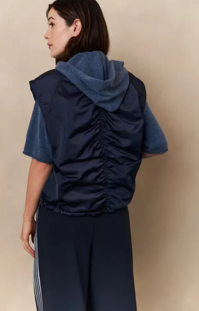 Camden Reversible Vest in inkwell blue - Image 7