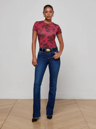 Ressi Fitted Tee in burgundy floral - Image 5