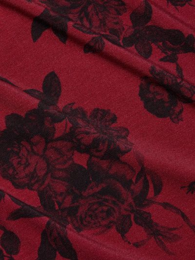 Ressi Fitted Tee in burgundy floral - Image 3