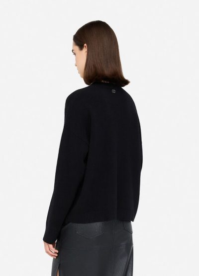 Uptown Pullover in black - Image 4