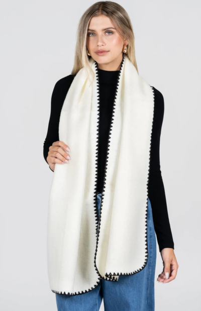The Wool Blend Scarf in cream