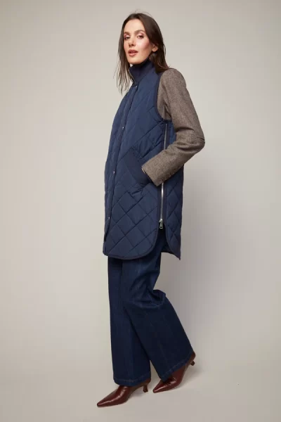 Destiny Quilted Vest in navy - Image 2