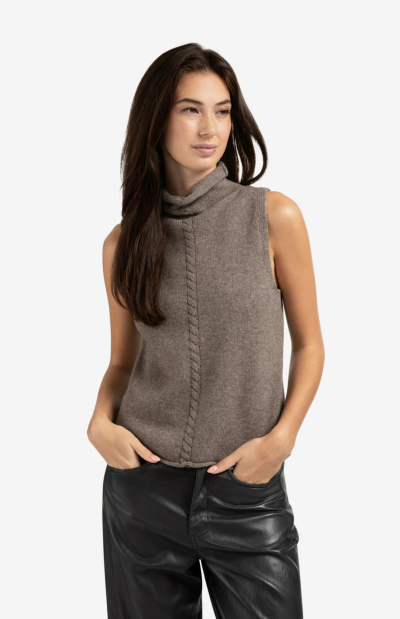 Seaside Sleeveless sweater in brown