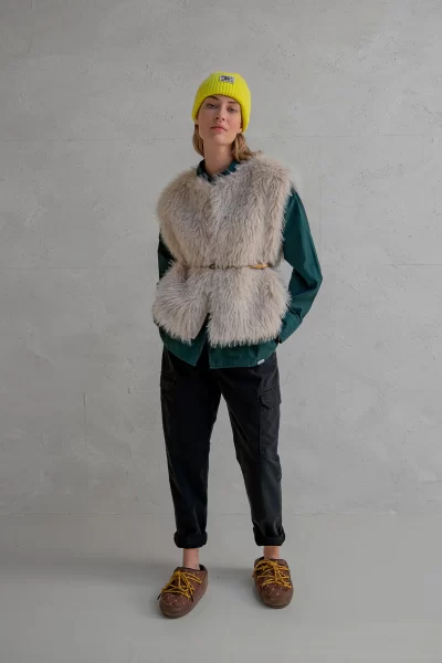 Sadelle Vest - Image 2